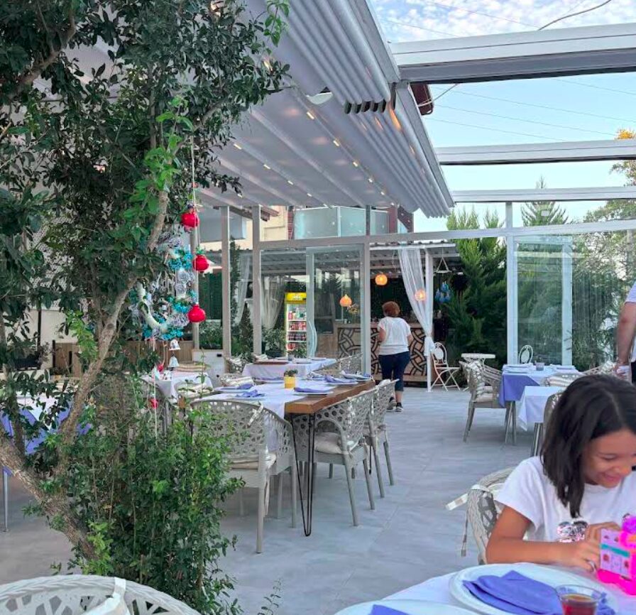 Geniş aile salonu
